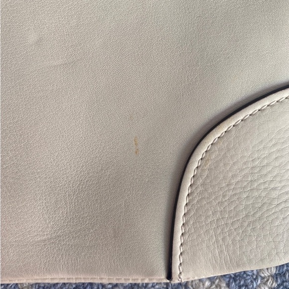 SOLD‼️ Gucci cream leather shoulder bag - Picture 12 of 12